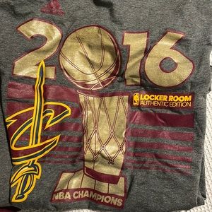 Bundle of various Cavs tshirts